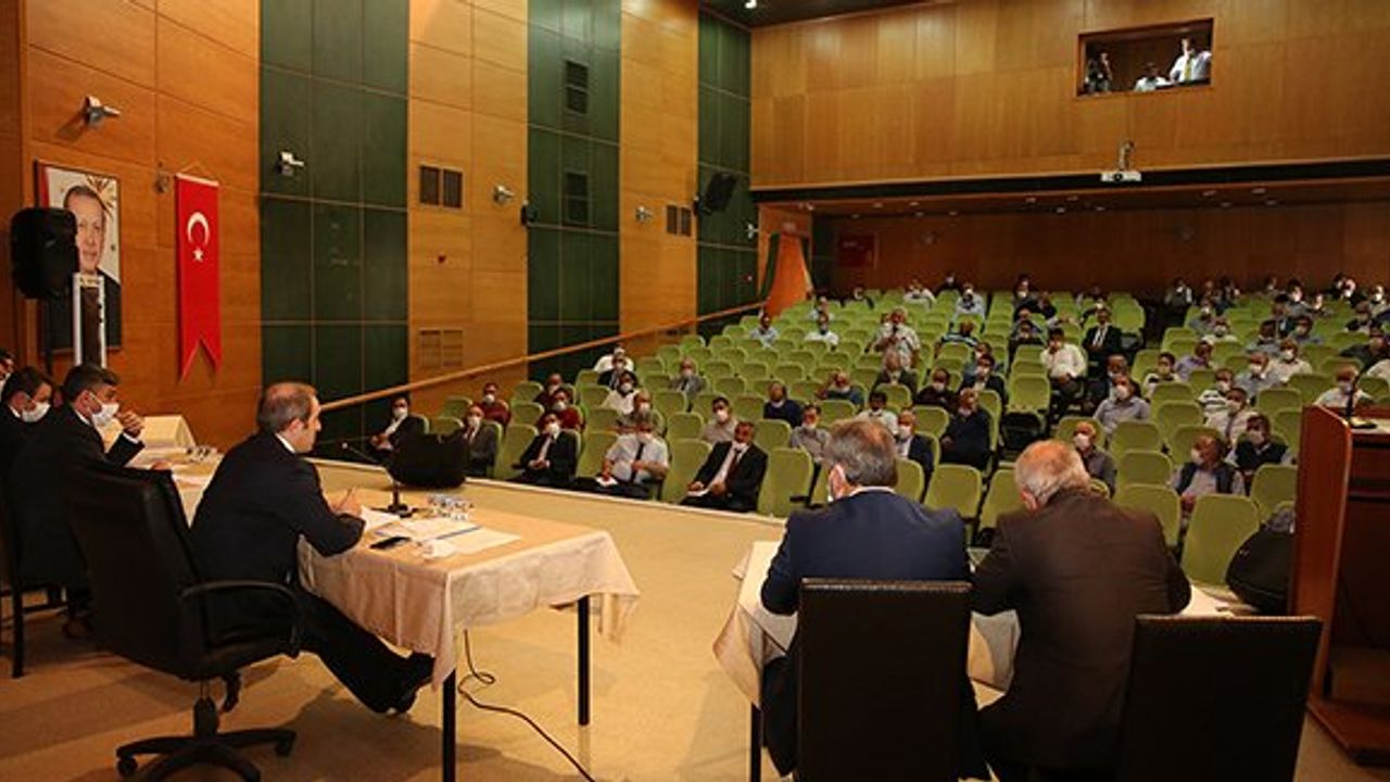 Vali Cüneyt Epcim, Köy Muhtarlarıyla Bir Araya Geldi