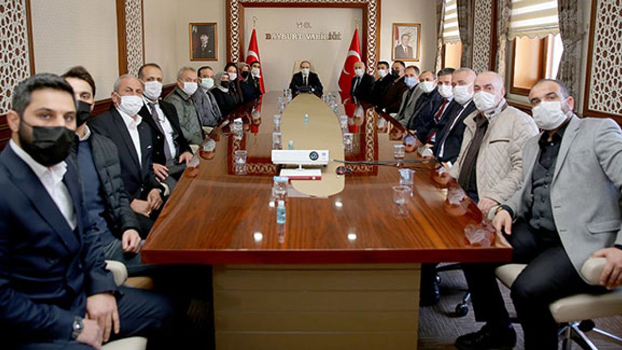 AK Parti Heyetinden Vali Epcim'e ziyaret