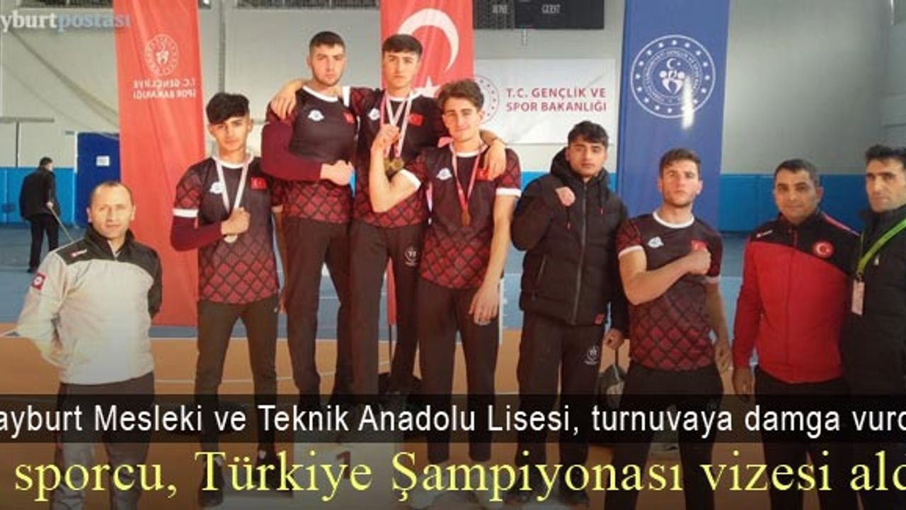 Bayburt Mesleki ve Teknik Anadolu Lisesi'nden bilek güreşinde önemli başarı