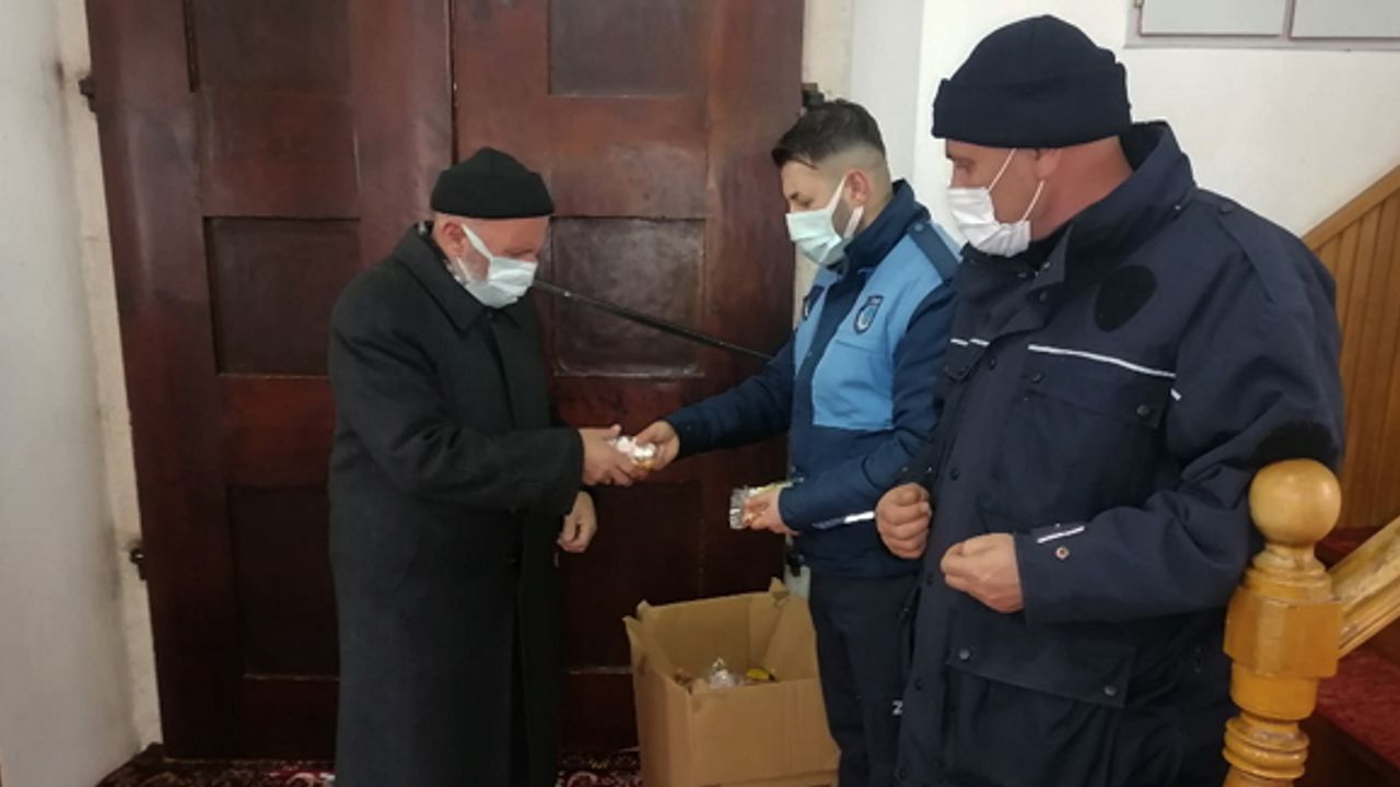 Tarihi camilerde şehitler için mevlit okutuldu