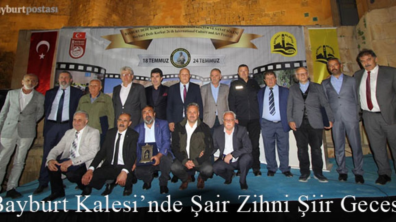 Bayburt Kalesi'nde Şair Zihni Şiir Gecesi