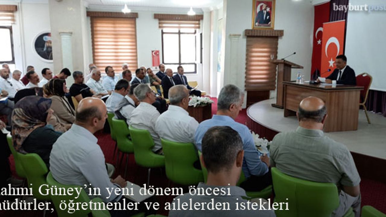 Bayburt'ta yeni eğitim-öğretim yılı öncesi müdürlerle toplantı