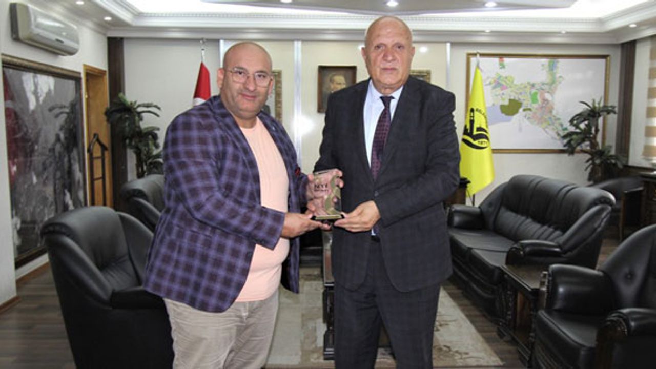 Başkan Pekmezci'ye 'Bamsı Beyrek Seyir Terası' Ödülü