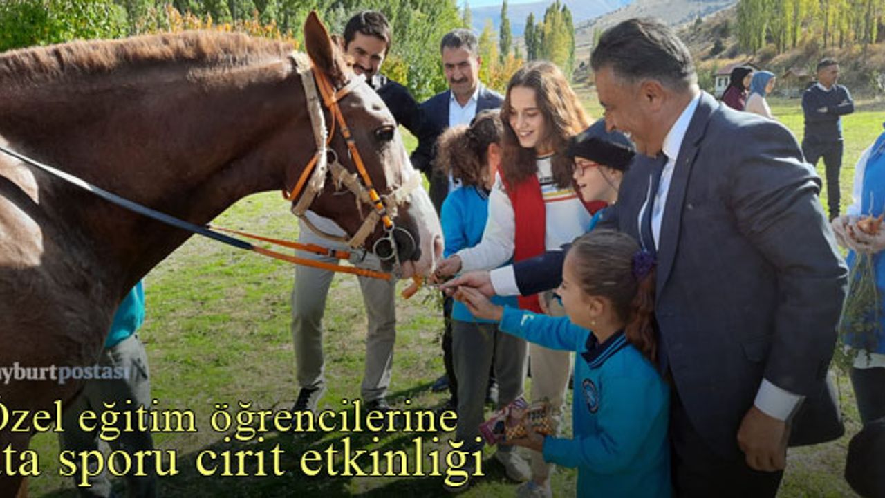 Bayburt'ta özel eğitim öğrencileri ata sporu cirit etkinliği