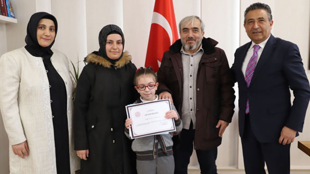 Minik Eller Tasarlıyor Projesinde 'Hayalimdeki Ev' Yarışması