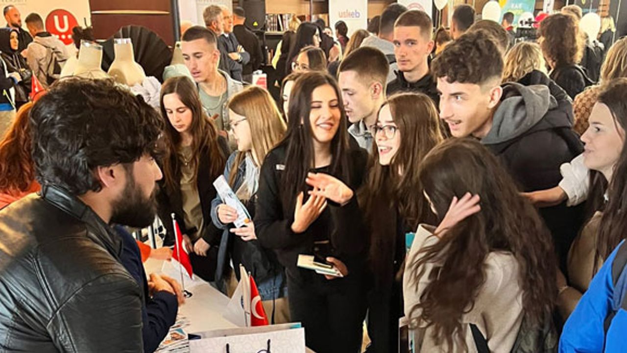 Bayburt Üniversitesi, Kosova'daki fuarda stant açtı