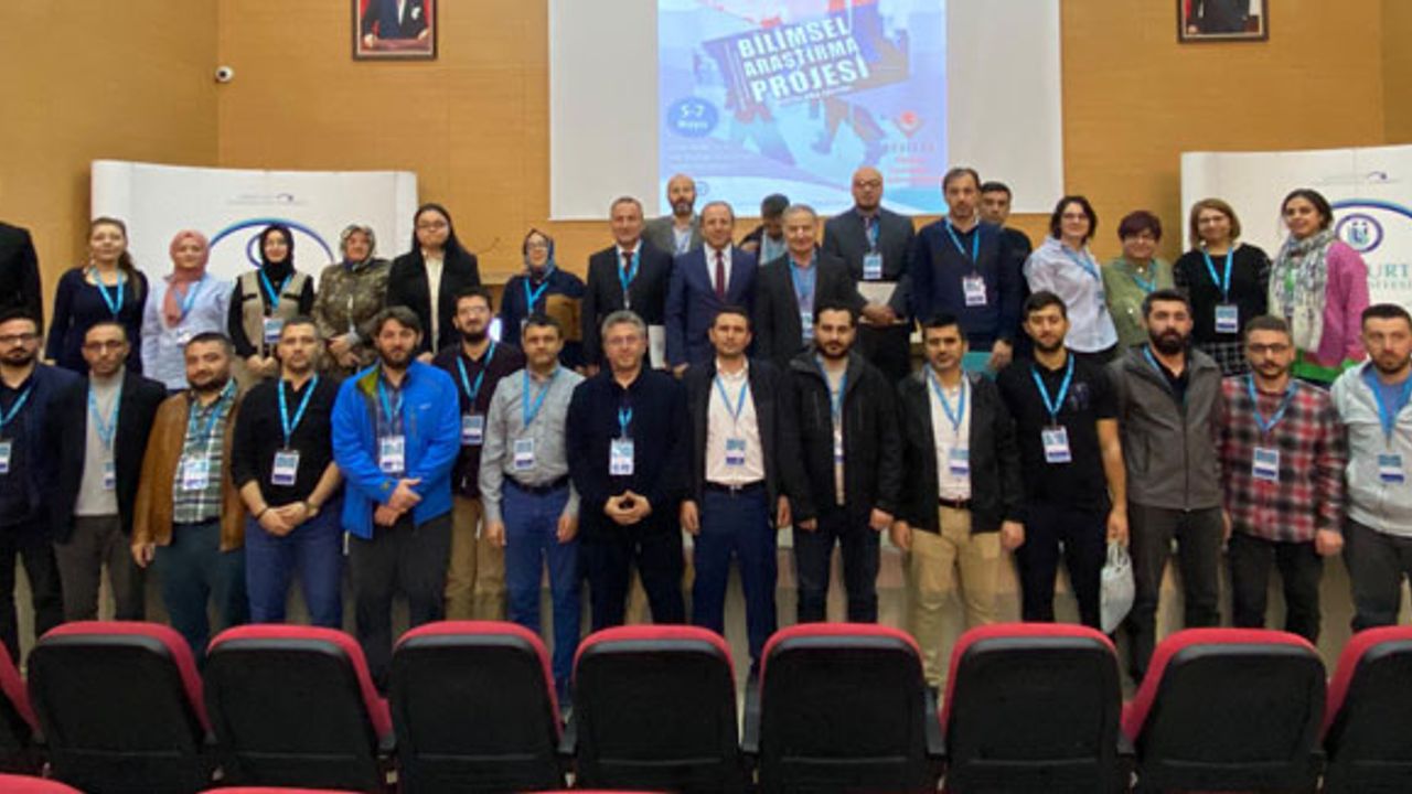 Bayburt Üniversitesi Projede Rekorlar Yılı İçin TÜBİTAK Destekli Eğitim Programına Başladı