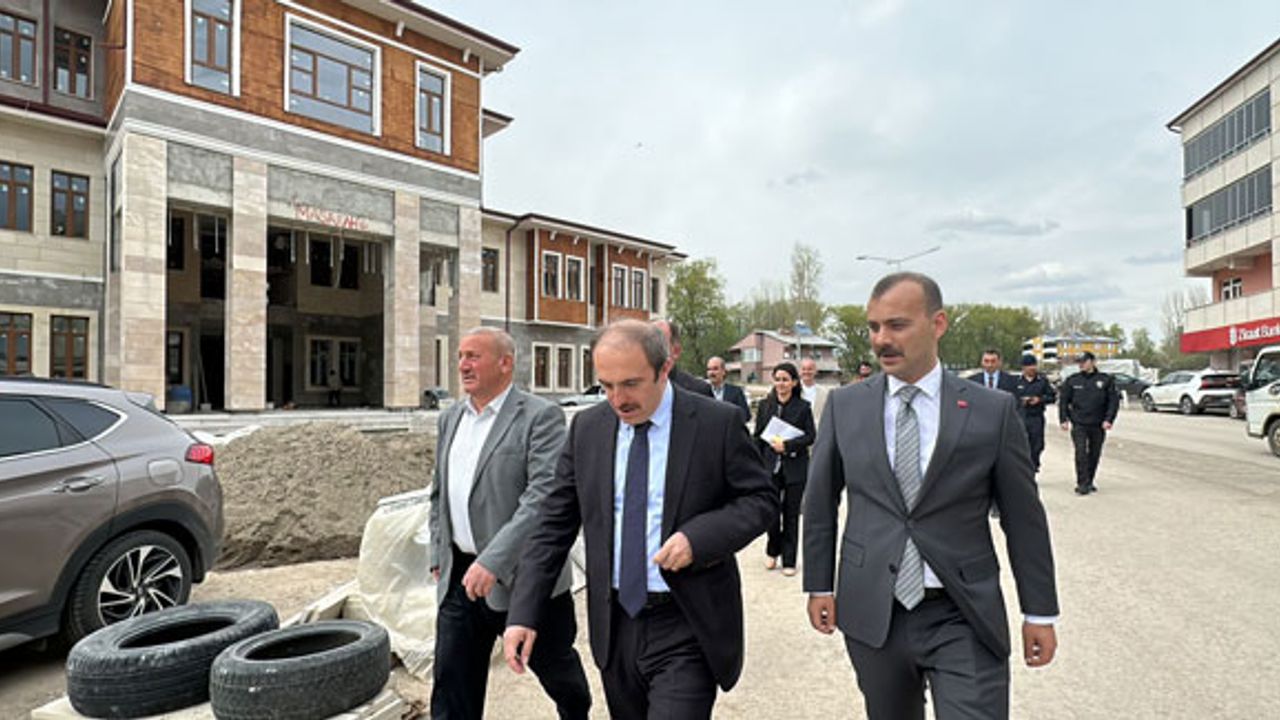 Vali Epcim, Aydıntepe'nin yeni kaymakamlık binasında incelemelerde bulundu