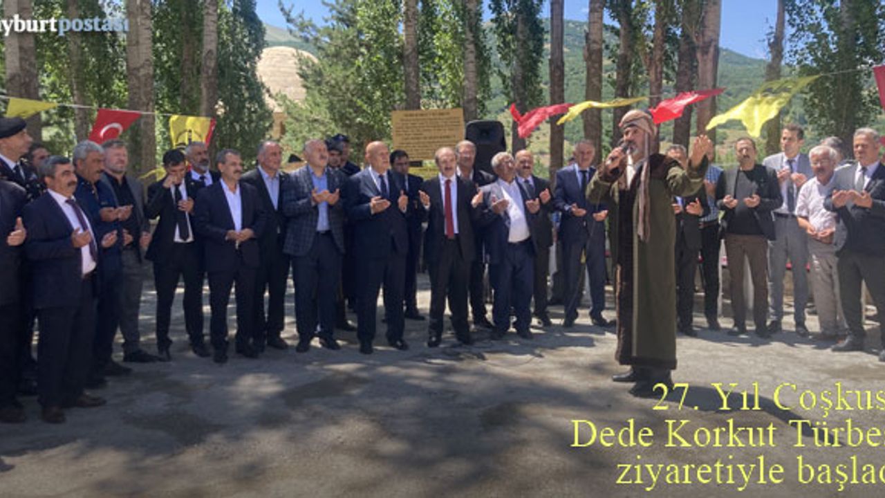 27. Yıl Coşkusu Dede Korkut Türbesi'nin ziyareti ile başladı
