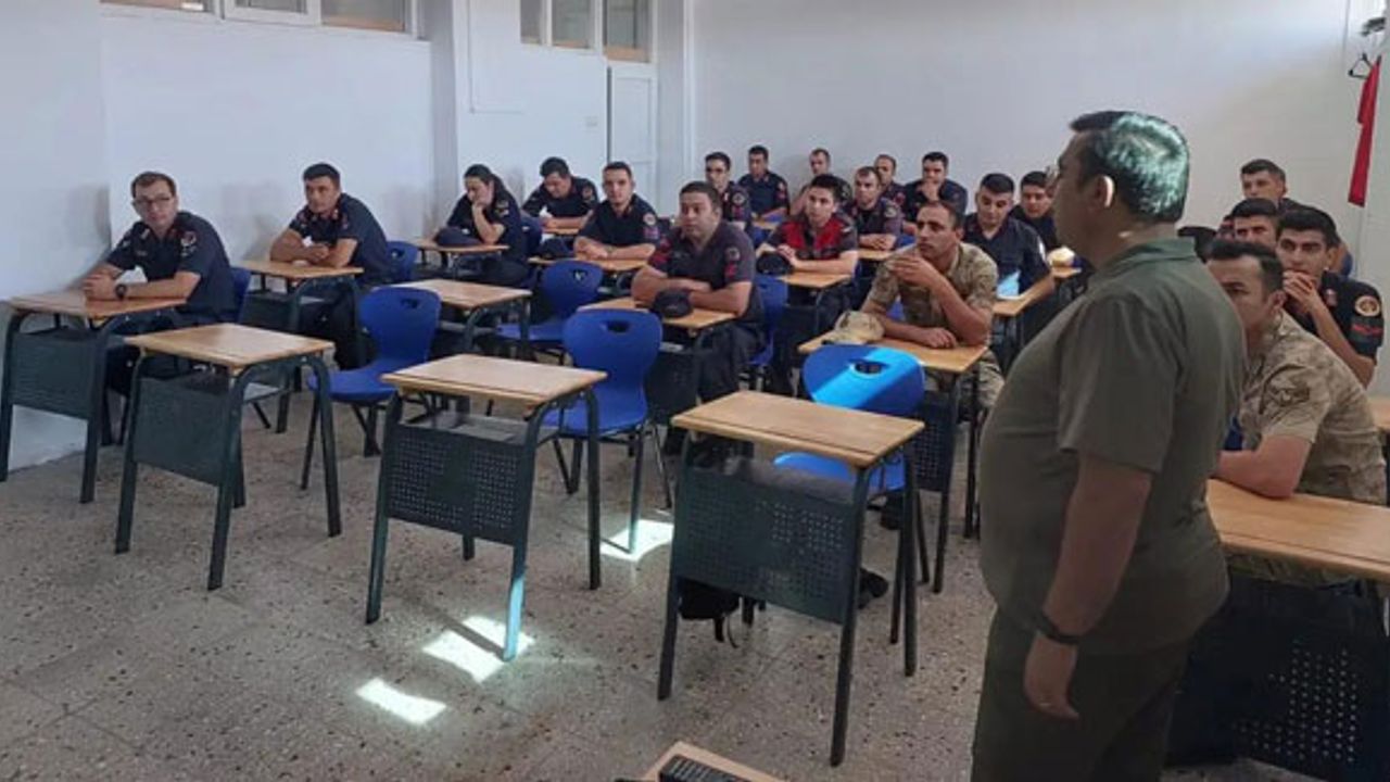 Bayburt'ta jandarma personeline yaban hayatı eğitimi 