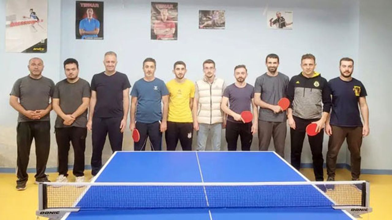 Bayburt'ta Kurumlar Arası Masa Tenisi Turnuvası sonuçlandı