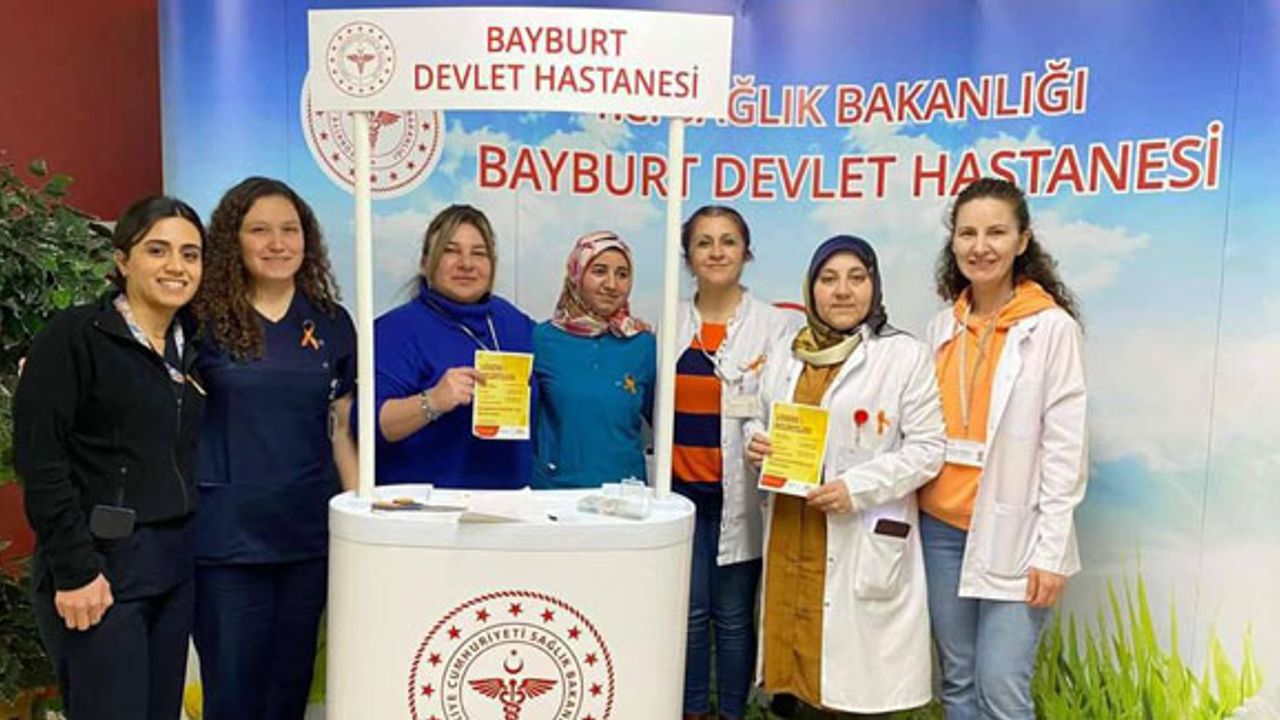 Bayburt'ta sağlık çalışanları lösemiye dikkat çektiler 