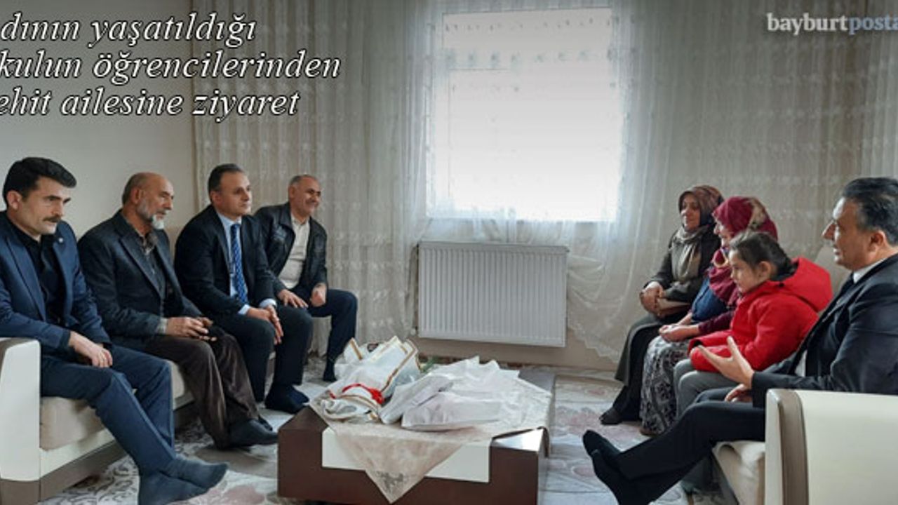 Adının yaşatıldığı okulun öğrencilerinden şehit ailesine ziyaret