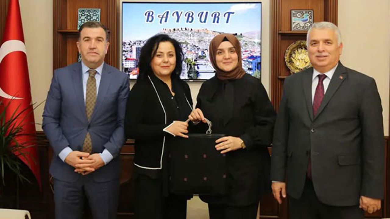 Trabzon Valisi Yıldırım'dan Vali Eldivan'a ziyaret
