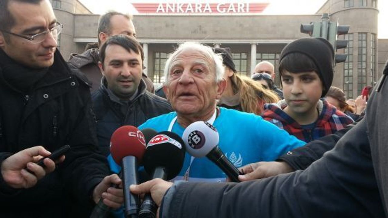 Atatürk’ü görmüş 86’lık dede Atatürk için 10 kilometre koştu