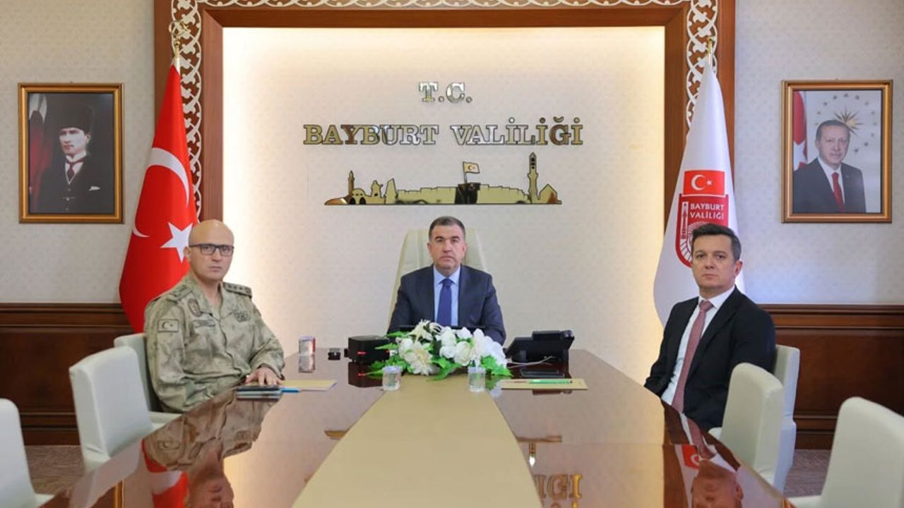 Vali Eldivan, İçişleri Bakanı Yerlikaya Başkanlığındaki Güvenlik Toplantısına Katıldı