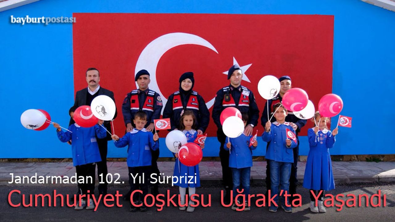 Bayburt Jandarmadan Uğraklı Öğrencilere Cumhuriyet Sürprizi