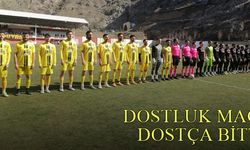 Bayburt Özel İdarespor dostluk maçında Gümüşhanespor'la karşılaştı