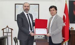 Bayburt Üniversitesi'nden Ceza İnfaz Kurumuna Kitap Bağışı