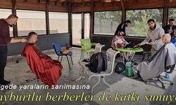 Bayburtlu berberler deprem bölgesinde gönüllü hizmet veriyor