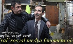 Takım elbiseli çaycı 'Kral'ın videolarını yüz binler izliyor!