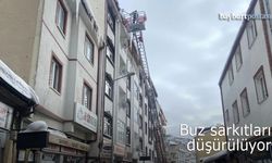 Bayburt Belediyesi buz sarkıtlarını düşürüyor