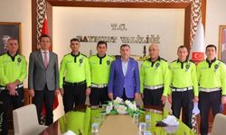 Bayburt'ta trafik polisleri başarı belgesiyle ödüllendirildi