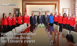 Bayburt’un voleybolcu kızlarından Vali Eldivan’a ziyaret