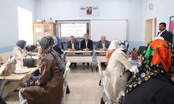 Bayburt'ta Aile Okulundan 140 veli mezun oldu
