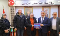 Bayburt'taki hayır çarşısında 146 bin lira toplandı