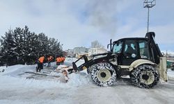 Aydıntepe’de karla mücadele çalışmaları aralıksız sürüyor