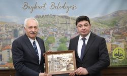 Başkonsolos Aliyev’den Bayburt Belediyesi’ne Ziyaret