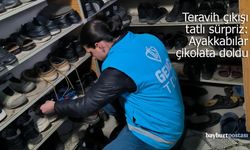 Bayburt’ta Teravih Çıkışı Tatlı Sürpriz: Ayakkabılar Çikolata Doldu