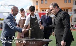 Bayburt’ta Nevruz coşkusu: Ateş yakıldı, demir dövüldü