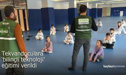 Bayburtlu Tekvandoculara "Bilinçli Teknoloji" Eğitimi