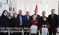 Bayburt Milli Eğitim Müdürü Kahraman, Bölge Birincisi Öğrencileri Ödüllendirdi