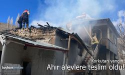 Bayburt'ta korkutan yangın: Ahır alevlere teslim oldu!