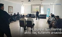 Bayburt’ta huzurevi sakinlerine akılcı ilaç kullanımı anlatıldı