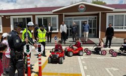 Aydıntepe’de öğrenciler trafik kurallarını uygulamalı öğrendi