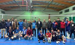 Aydıntepe’de Voleybol Turnuvası Şampiyonu Gençlik Spor