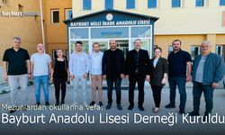 Bayburt Anadolu Lisesine Yıllar Sonra Gelen Vefa: Mezunlar Dernek Kurdu