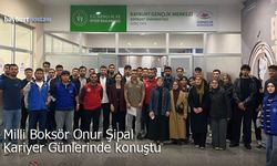 Milli Boksör Onur Şipal Bayburtlu Gençlerle Bir Araya Geldi
