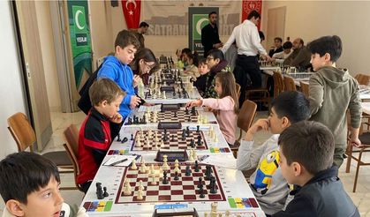 Bayburt'ta Yeşilay Haftası Satranç Heyecanıyla Kutlandı