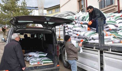 Bayburt’ta üreticilere yüzde 75 hibeli nohut tohumu dağıtıldı