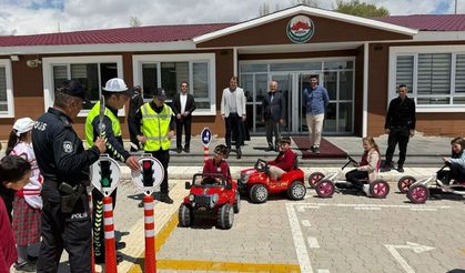 Aydıntepe’de öğrenciler trafik kurallarını uygulamalı öğrendi