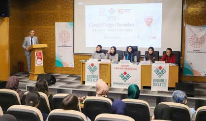 Bayburtlu öğrenciler Cengiz Dağcı’nın edebi dünyasını ve vatan hasretini anlattı
