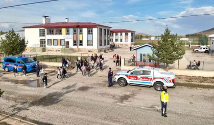 Jandarmadan Gökçedere'de sıkı denetim ve güvenlik