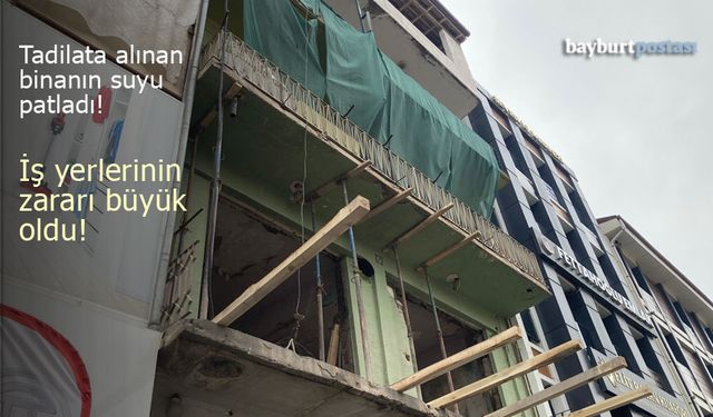 Bayburt'ta su patladı, iki esnafın zararı büyük!