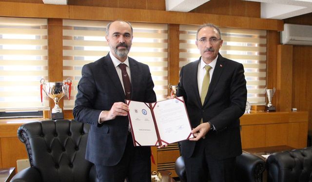 Bayburt Üniversitesinin Fırat Üniversitesi ile işbirliği genişletildi