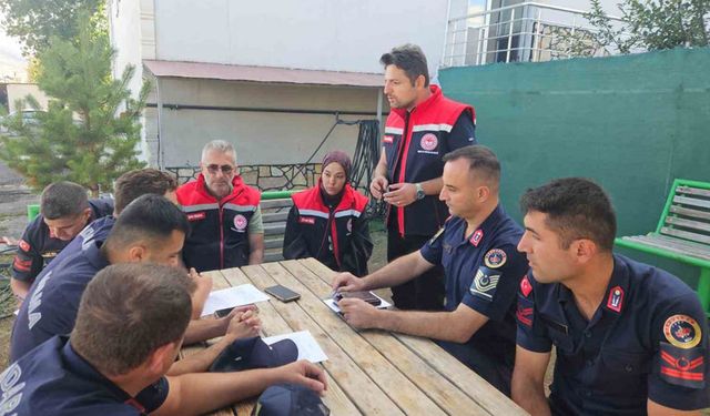 Bayburt’ta jandarma personeline ‘Mera Kanunu’ anlatıldı